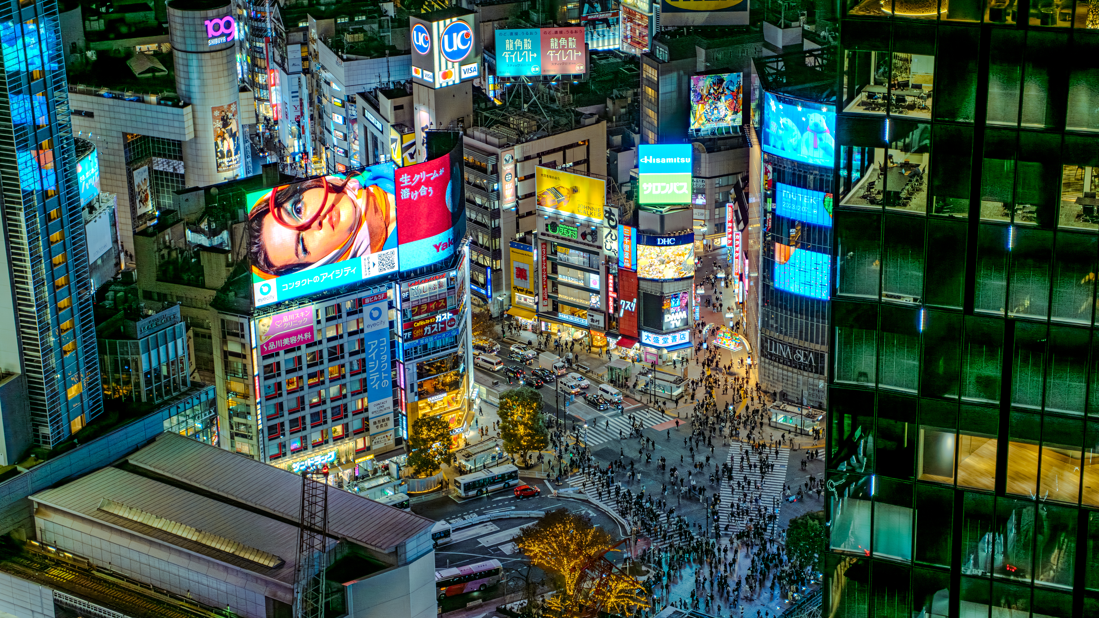 Aerial view of the Shibuya scramble crossing in Tokyo